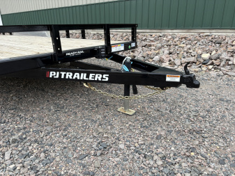 New 2026 PJ 18' x 83" Tandem Utility Trailer - HD Gate