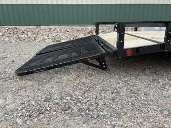 New 2026 PJ 18' x 83" Tandem Utility Trailer - HD Gate