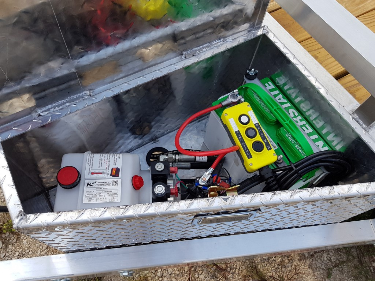 New 2025 Sure-Trac 82x18 Aluminum Power Tilt Car Hauler