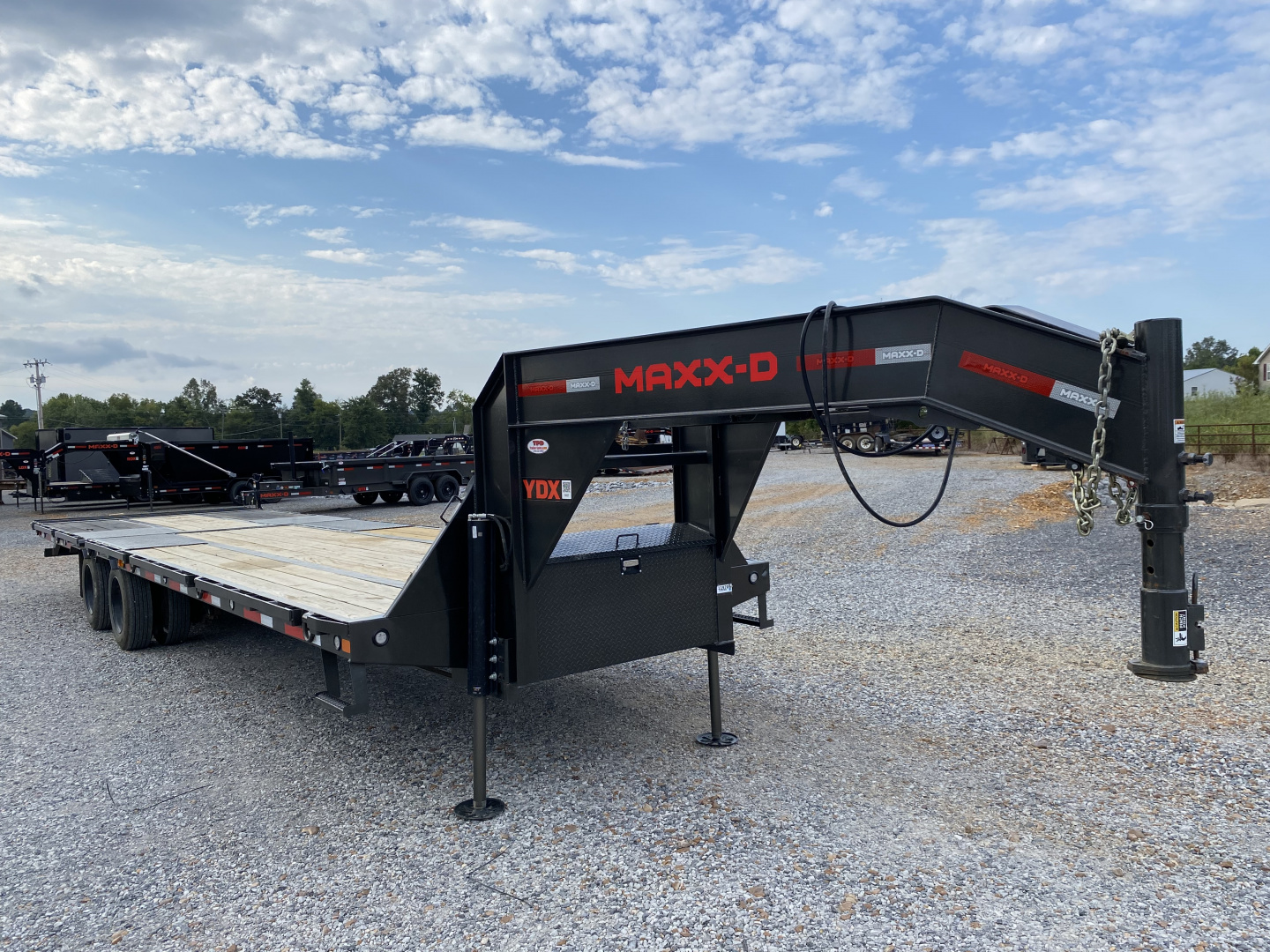Used 2025 MAXXD 32' x 102" 30k Hyd Dove Gooseneck Trailer