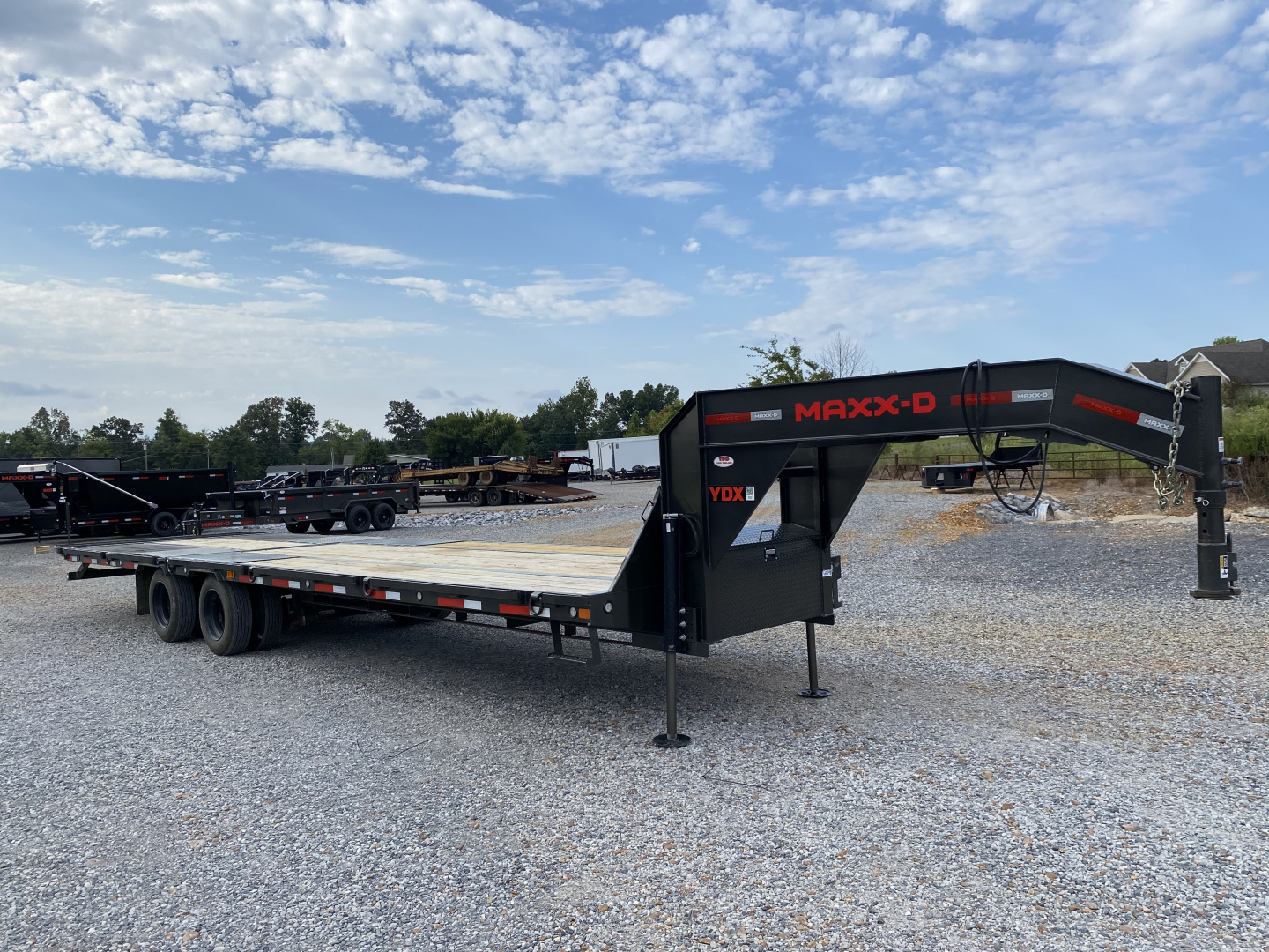 Used 2025 MAXXD 32' x 102" 30k Hyd Dove Gooseneck Trailer