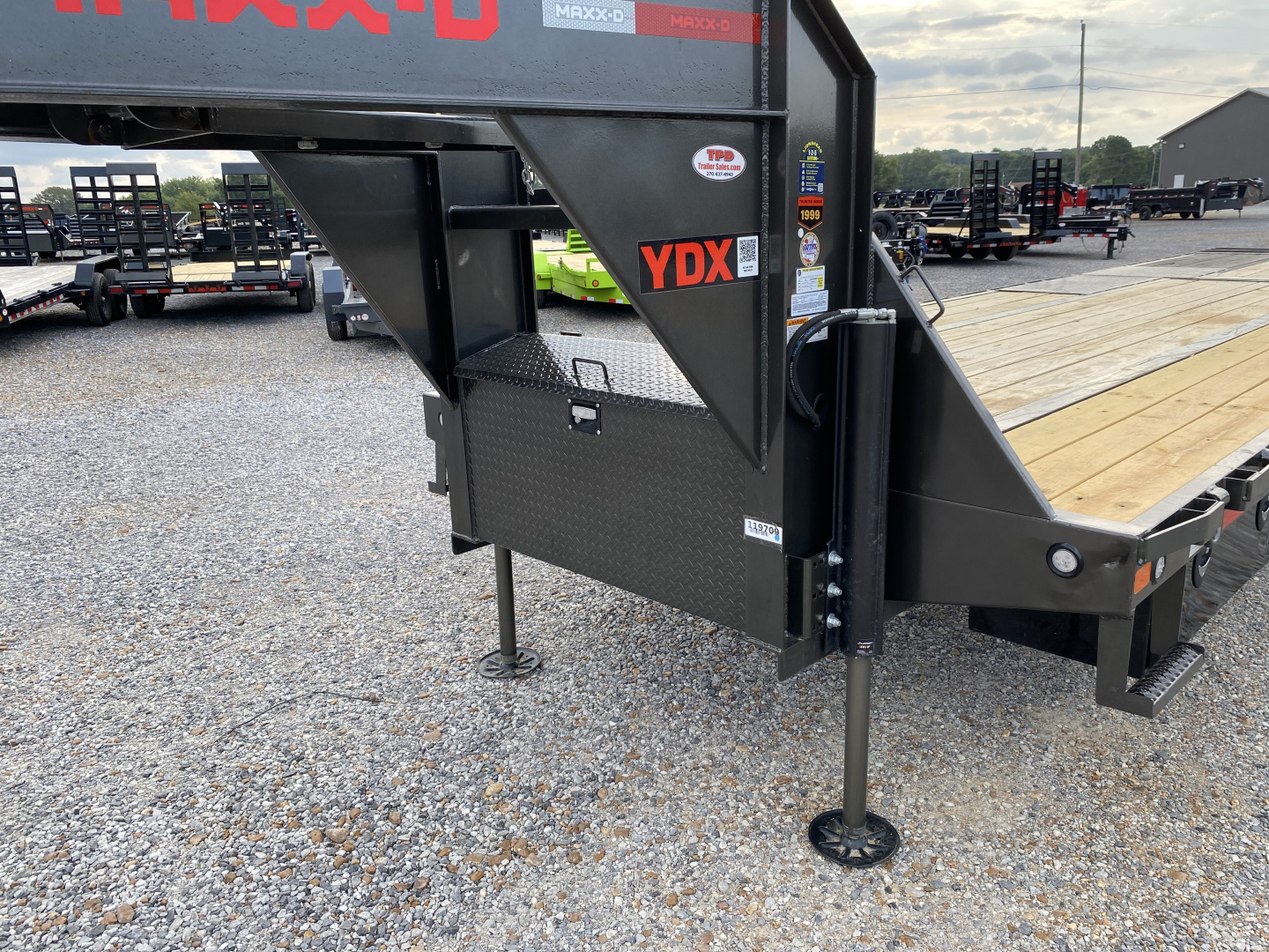 Used 2025 MAXXD 32' x 102" 30k Hyd Dove Gooseneck Trailer