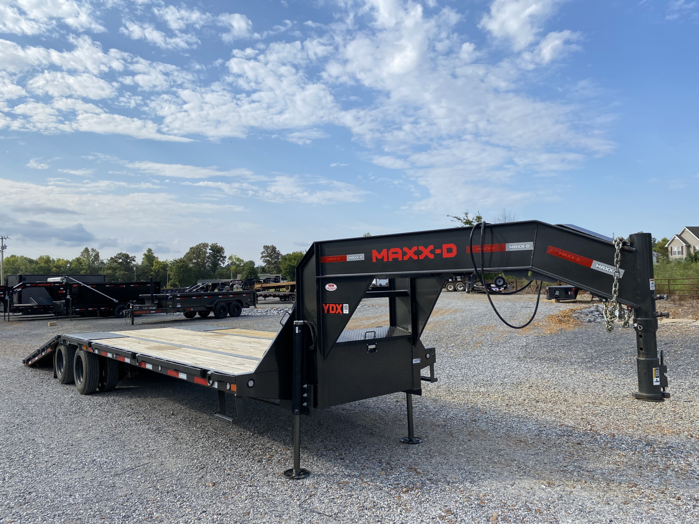 Used 2025 MAXXD 32' x 102" 30k Hyd Dove Gooseneck Trailer