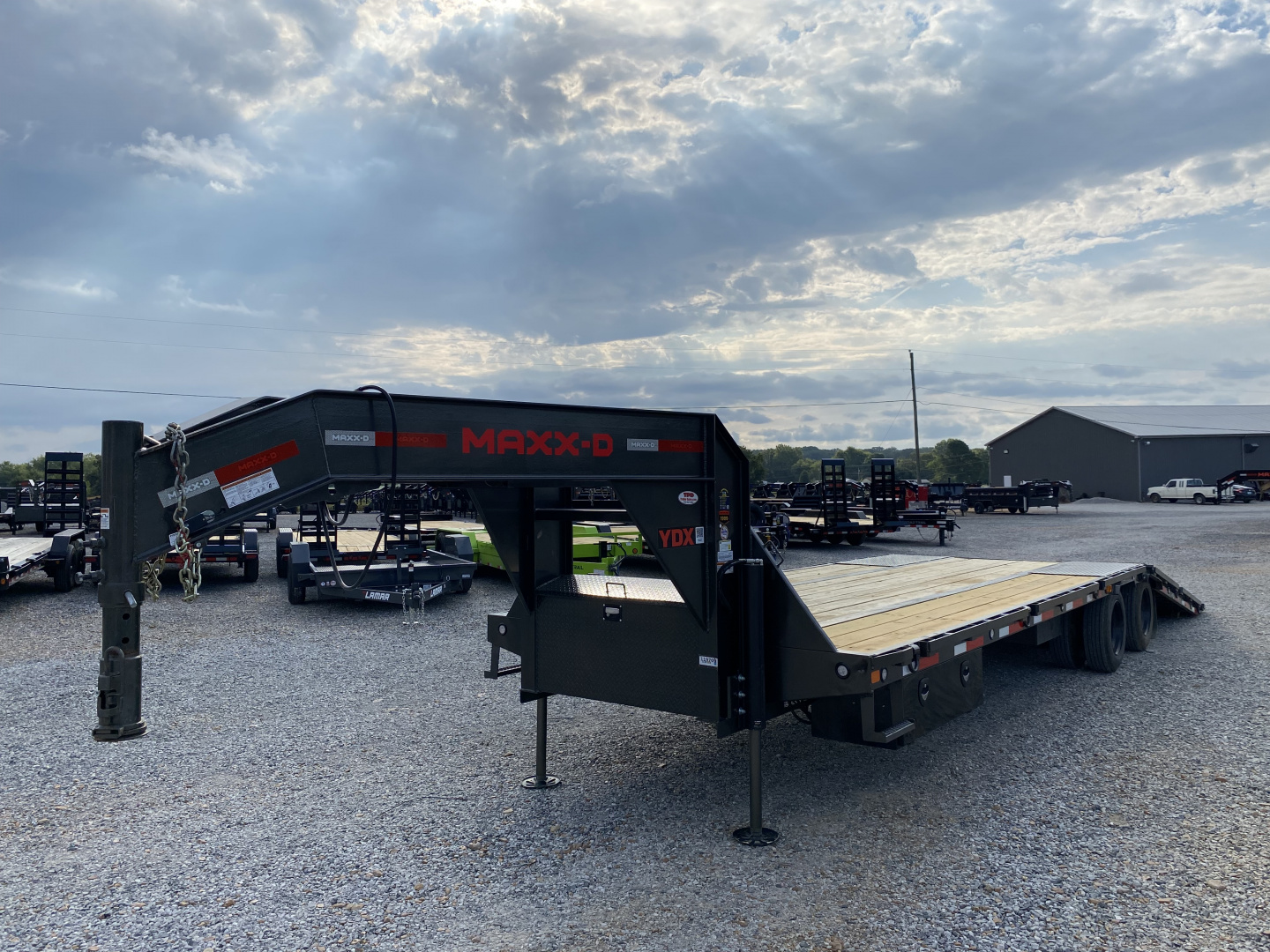 Used 2025 MAXXD 32' x 102" 30k Hyd Dove Gooseneck Trailer