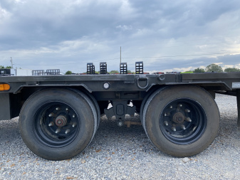Used 2025 MAXXD 32' x 102" 30k Hyd Dove Gooseneck Trailer