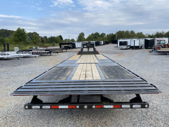 Used 2025 MAXXD 32' x 102" 30k Hyd Dove Gooseneck Trailer