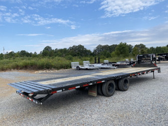 Used 2025 MAXXD 32' x 102" 30k Hyd Dove Gooseneck Trailer