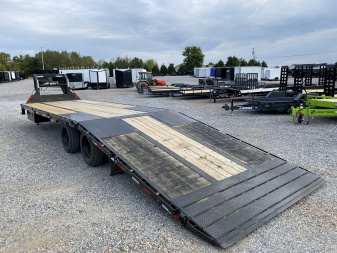 Used 2025 MAXXD 32' x 102" 30k Hyd Dove Gooseneck Trailer