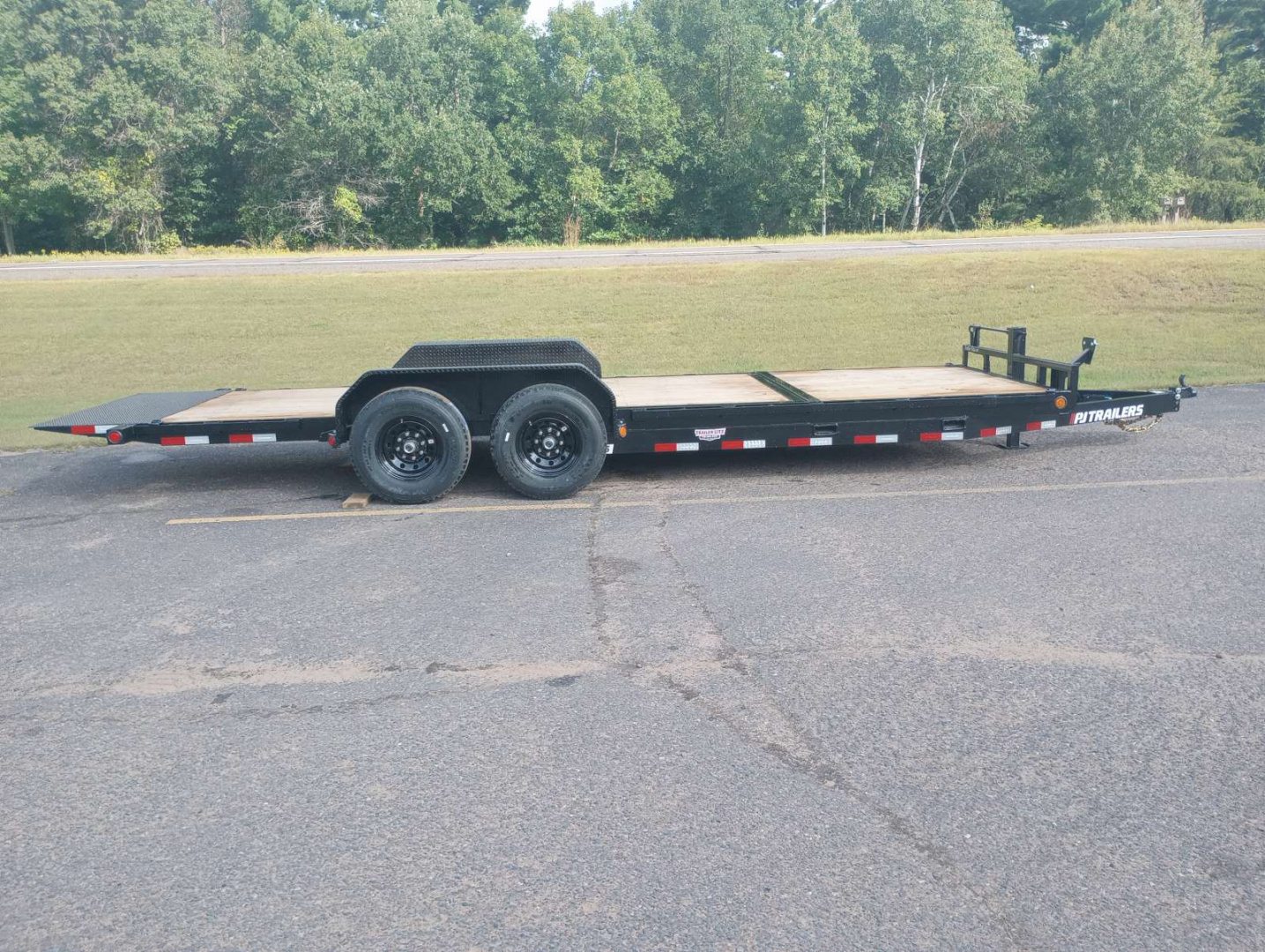 New 2026 PJ TRAILERS 83" x 22' T6 Tilt Trailer