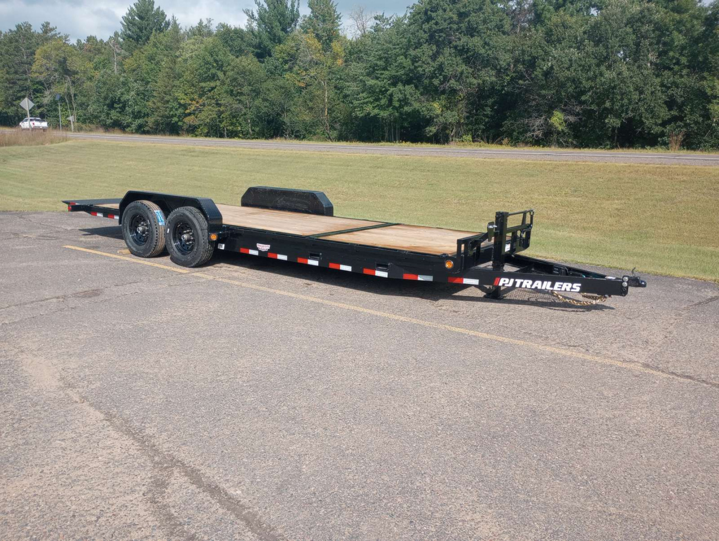 New 2026 PJ TRAILERS 83" x 22' T6 Tilt Trailer