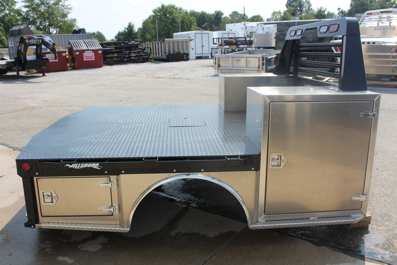 New 2026 Hillsboro TX500 Series Hybrid Steel/Aluminum Truck Bed 8' x 9.4' Truck Bed - 60" CA