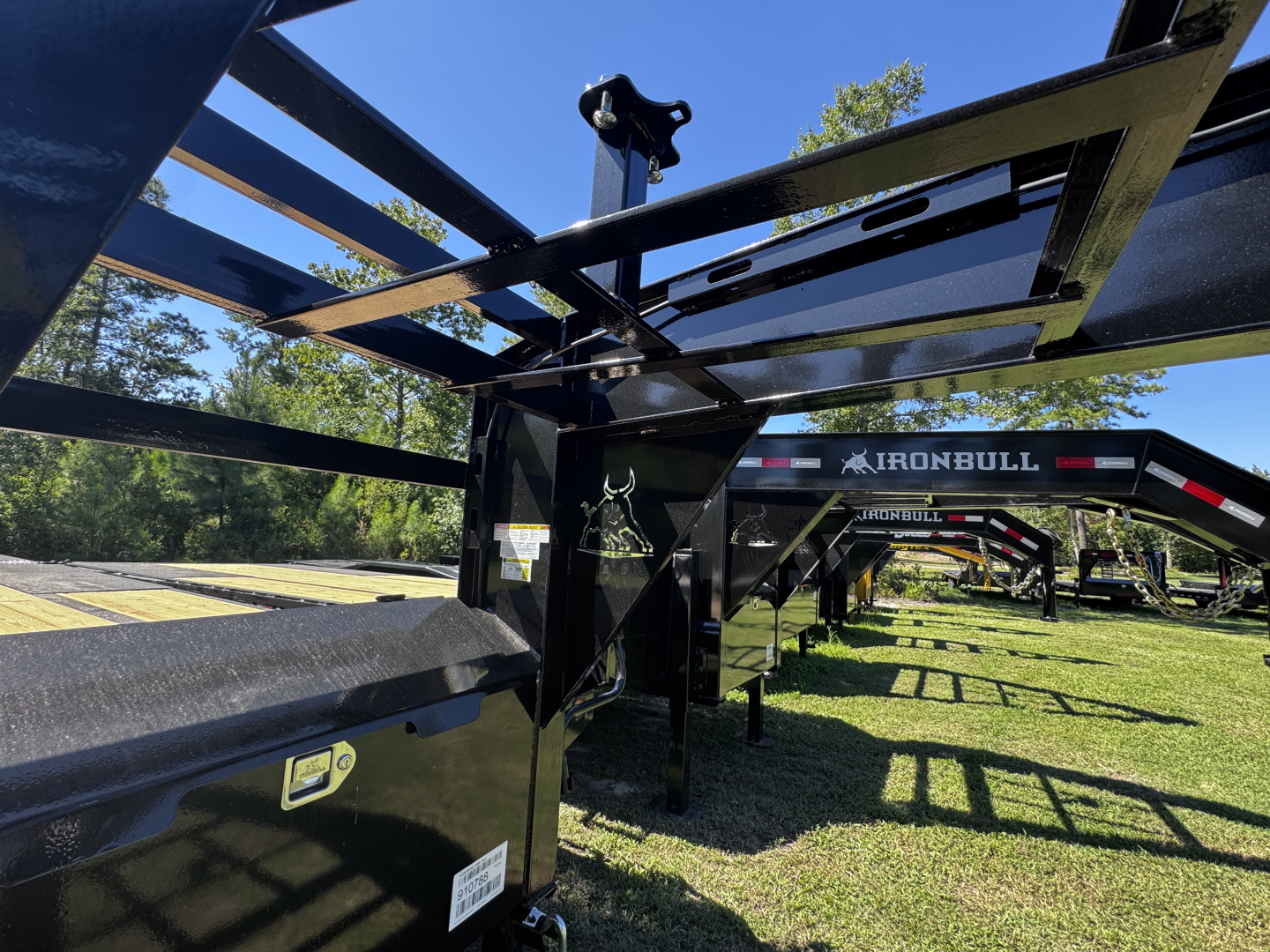 New IronBull 102"X25' (20+5) 20K, RAMPAGE RAMPS, ST235/80R16 10PLY