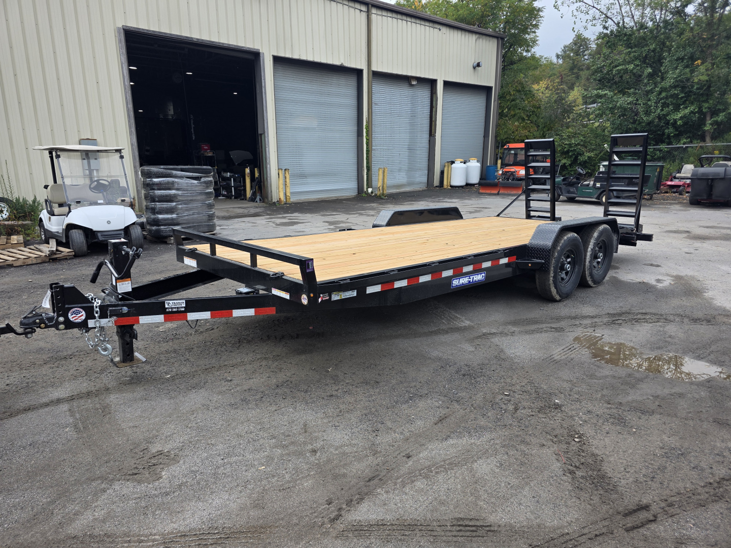New 2026 Sure-Trac 7X20 14K - KNEE RAMPS Equipment Trailer