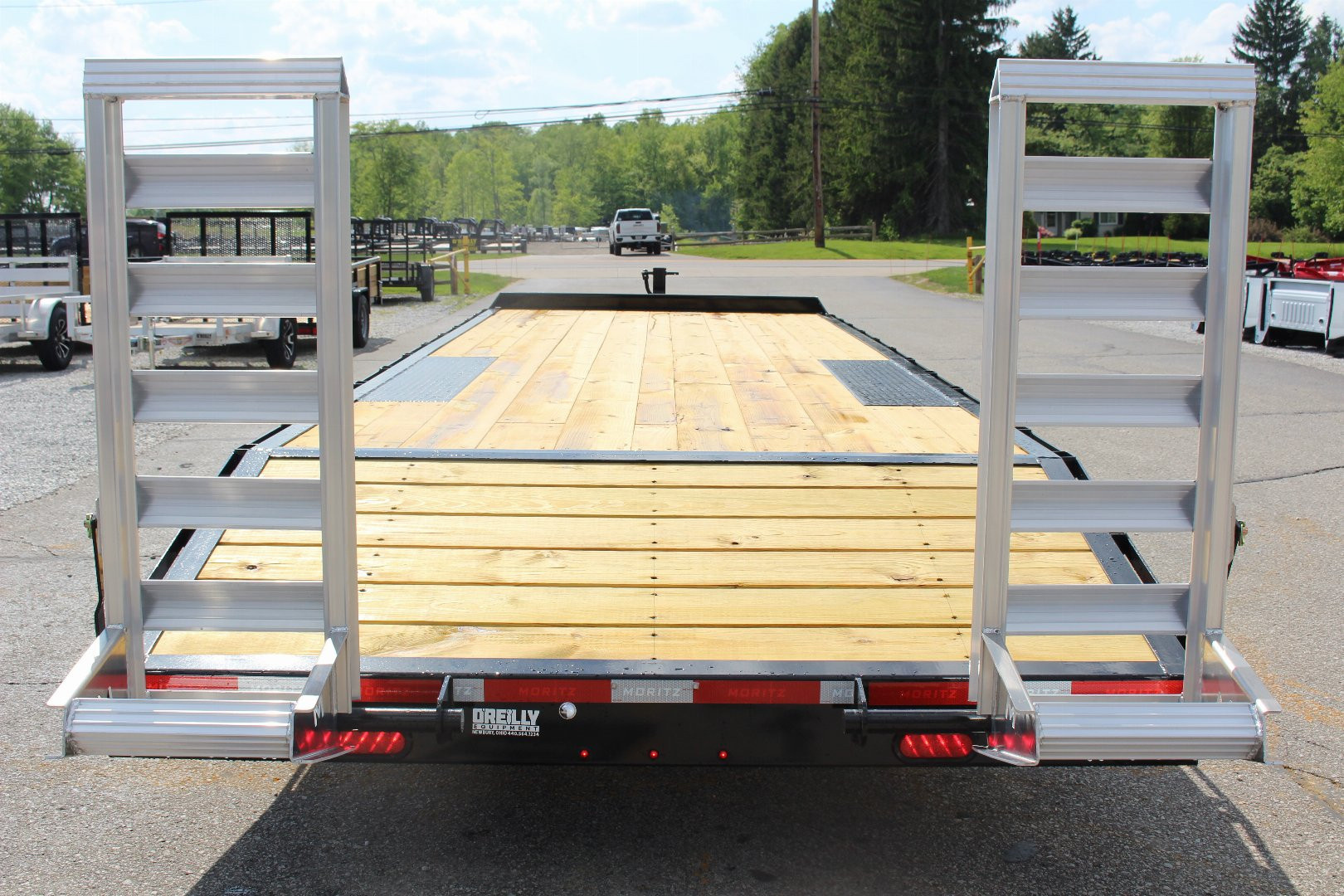 New 2025 Moritz 8' 6" x 22' + 4' Deckover Flatbed w/ Beavertail - Aluminum Ramps - 14,000# GVW