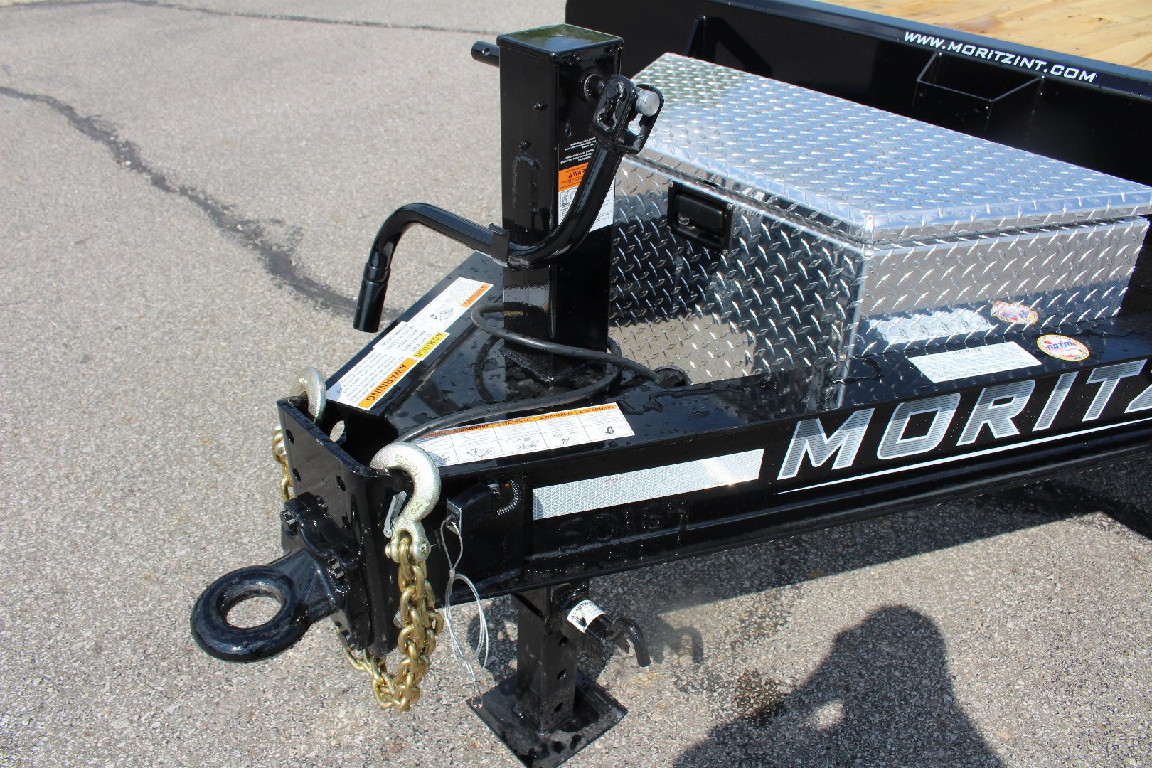 New 2025 Moritz 8' 6" x 22' + 4' Deckover Flatbed w/ Beavertail - Aluminum Ramps - 14,000# GVW