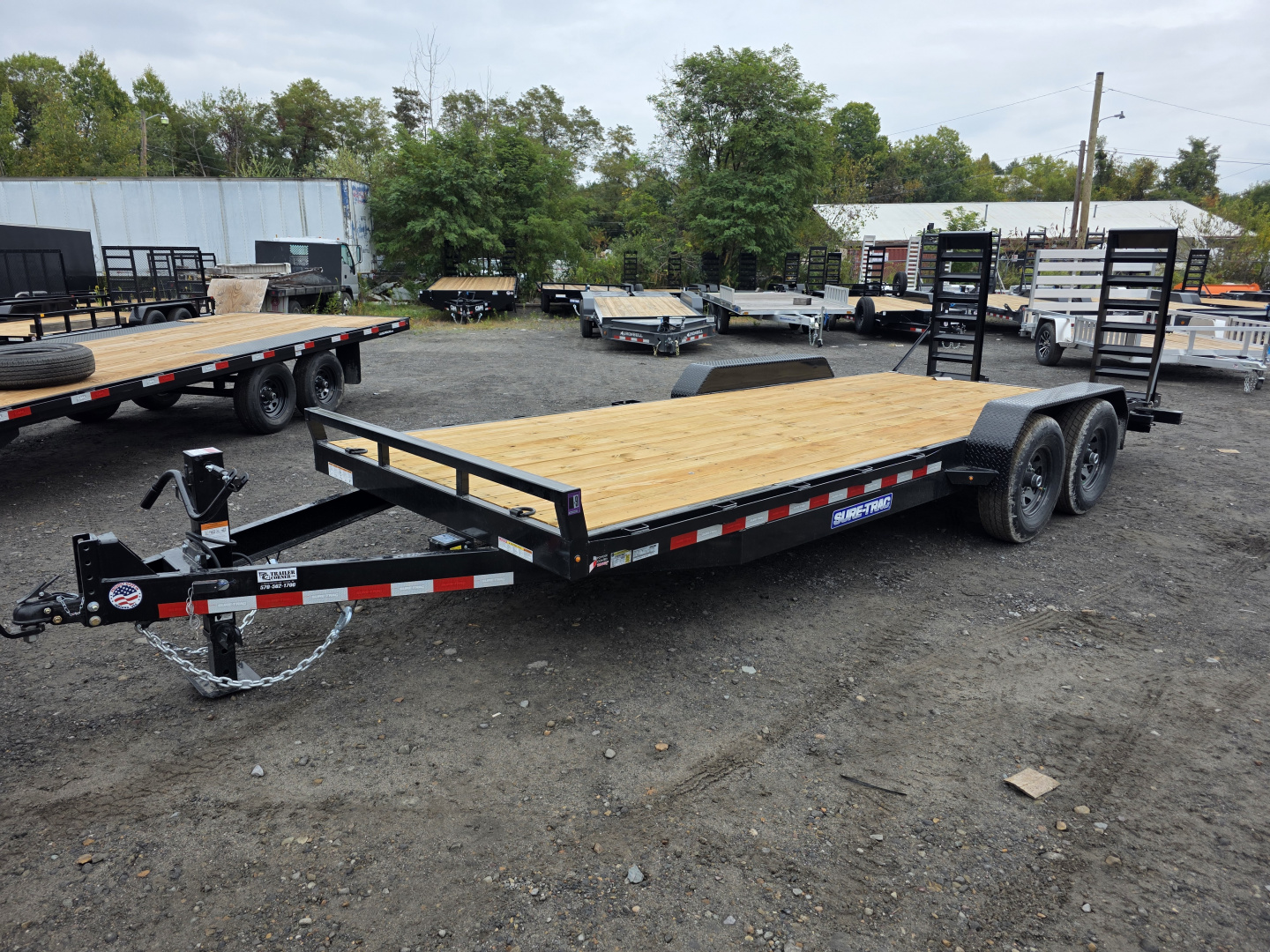 New 2026 Sure-Trac 7X20 14K - KNEE RAMPS Equipment Trailer