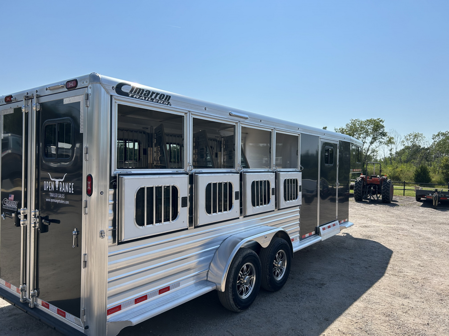 New 2026 Cimarron Trailers Norstar 4 horse slant Horse Trailer