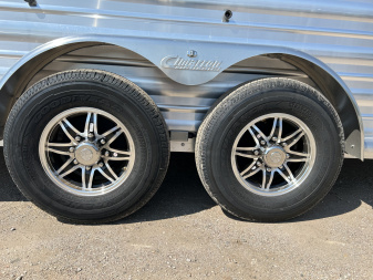 New 2026 Cimarron Trailers Norstar 4 horse slant Horse Trailer