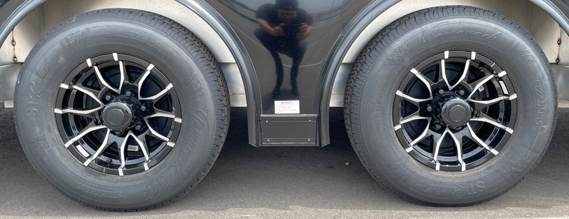 New ATC RoM 400 Aluminum 24' Enclosed Car Hauler Trailer 9990 GVWR: Escape Door, Blackout, Spare, AC, Insulation, Coin Floor