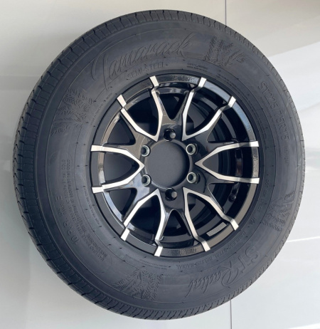 New ATC RoM 400 Aluminum 24' Enclosed Car Hauler Trailer 9990 GVWR: Escape Door, Blackout, Spare, AC, Insulation, Coin Floor