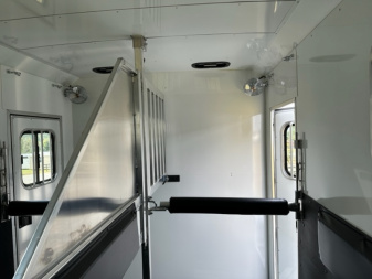 New 2026 Adam 2 Horse Straightload JuLite Bumper Pull Horse Trailer