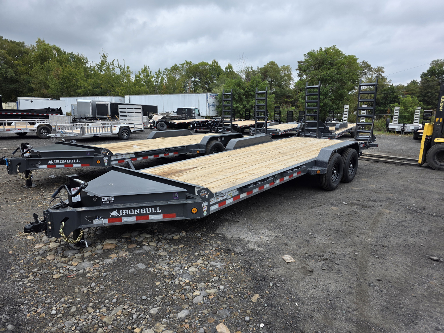 New 2026 Iron Bull 7X22 14K - KNEE RAMPS Equipment Trailer
