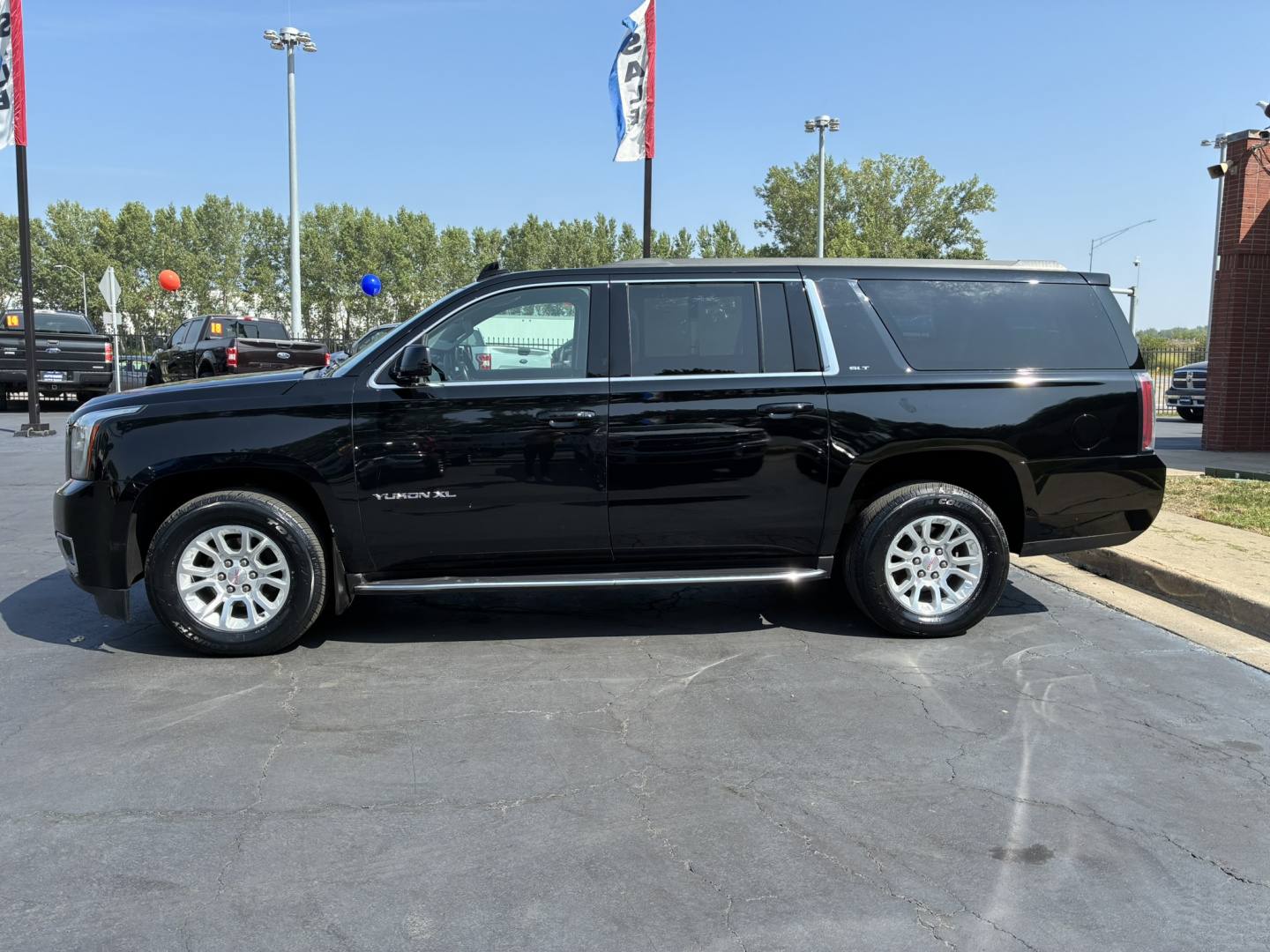 Used 2019 GMC Yukon XL Truck