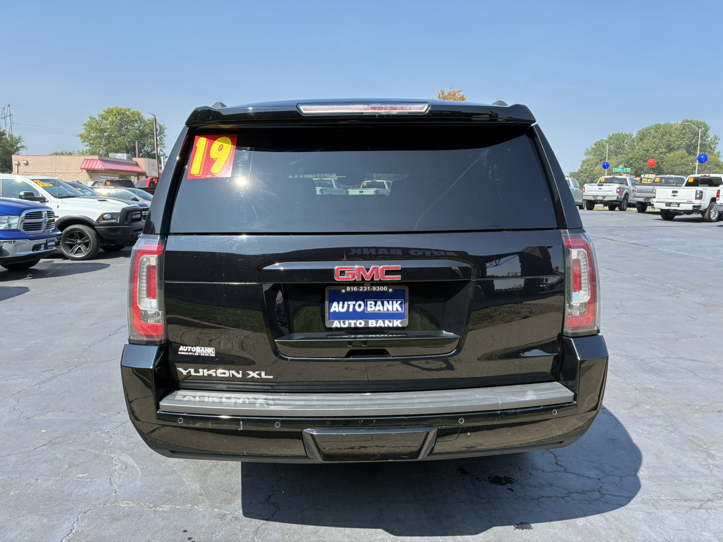 Used 2019 GMC Yukon XL Truck