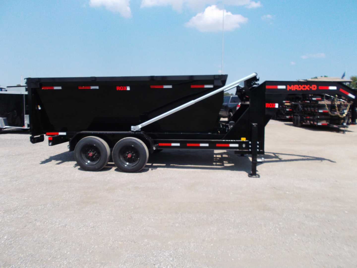 New 2026 MAXX-D 83x14 ROX 16K Gooseneck Roll off Dump Trailer / 8K Axles / Electric Tarp System / (3) 83x14 4ft Tall Heavy Duty Bins Rollster