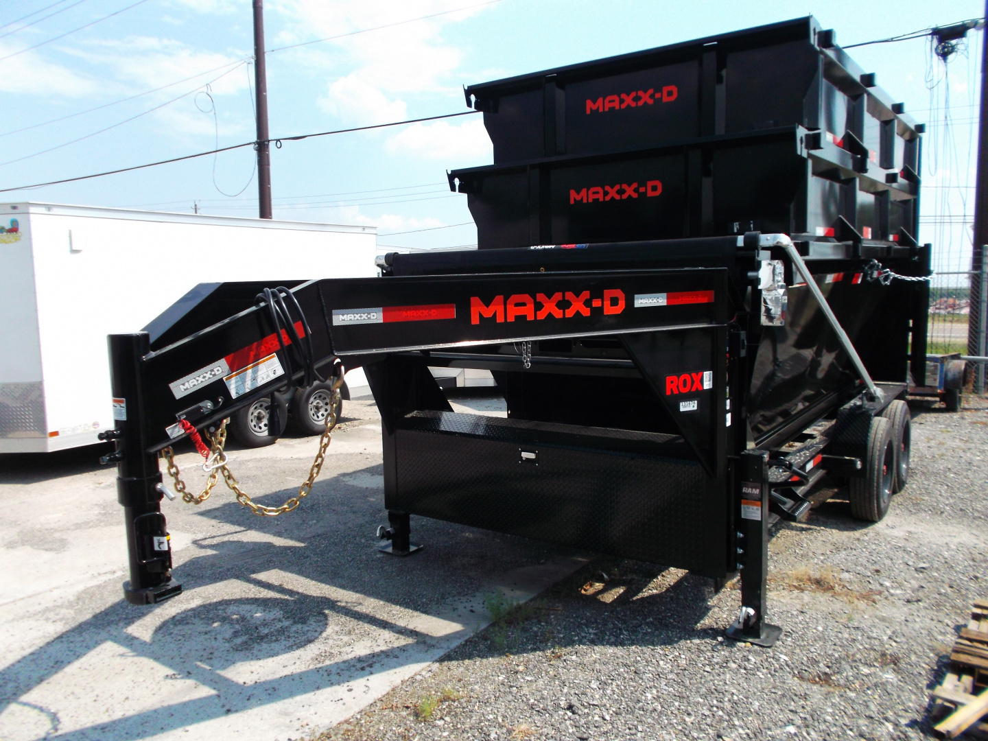 New 2026 MAXX-D 83x14 ROX 16K Gooseneck Roll off Dump Trailer / 8K Axles / Electric Tarp System / (3) 83x14 4ft Tall Heavy Duty Bins Rollster