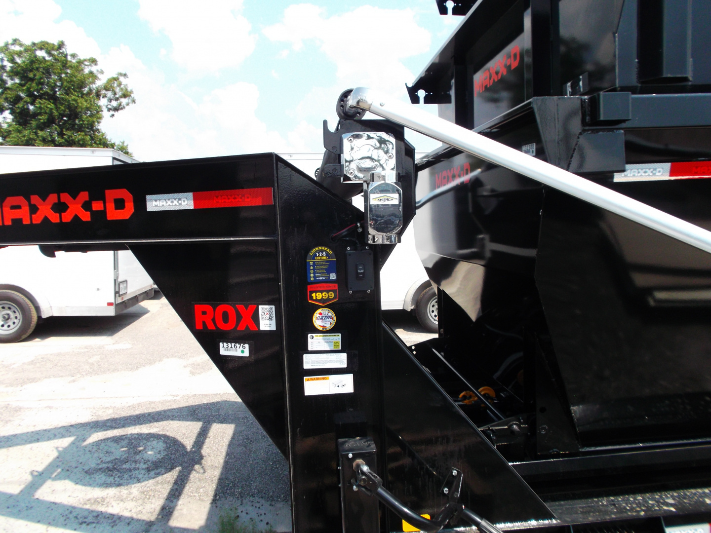 New 2026 MAXX-D 83x14 ROX 16K Gooseneck Roll off Dump Trailer / 8K Axles / Electric Tarp System / (3) 83x14 4ft Tall Heavy Duty Bins Rollster