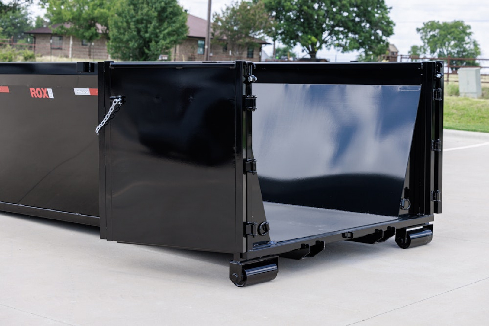 New 2026 MAXX-D 83x14 ROX 16K Gooseneck Roll off Dump Trailer / 8K Axles / Electric Tarp System / (3) 83x14 4ft Tall Heavy Duty Bins Rollster