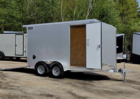 New 7 X 12 TANDEM AXLE CARGO ENCLOSED REAR RAMP DOOR POLY COR EXTERIOR 2026 LIGHTNING