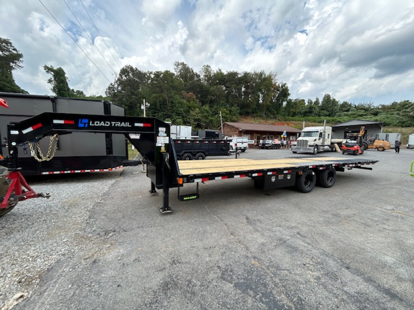 New 2026 Load Trail 102X32 hyd dove Equipment Trailer