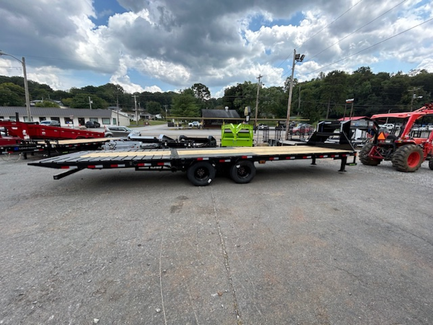 New 2026 Load Trail 102X32 hyd dove Equipment Trailer
