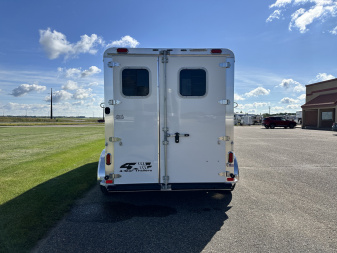 New 2026 4-Star Trailers 2H GN Horse Trailer