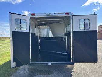 New 2026 4-Star Trailers 2H GN Horse Trailer