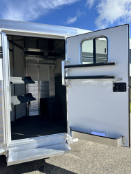 New 2026 4-Star Trailers 2H GN Horse Trailer