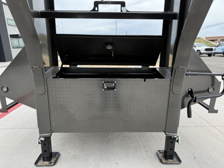 New 2026 102”x40’ MAXX-D GN Flatbed w/ Duals – LDX