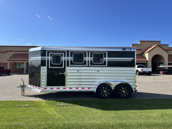 New 2026 4-Star Trailers 3H BP Horse Trailer