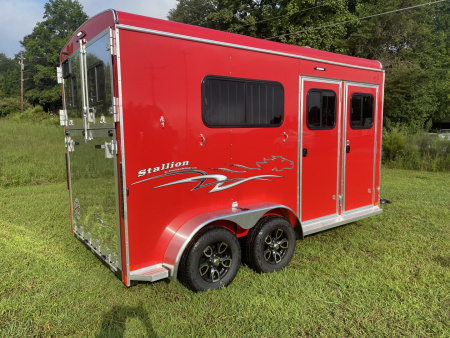 New Homesteader 214FB 2 Horse Direct Load Warmblood Horse Trailer