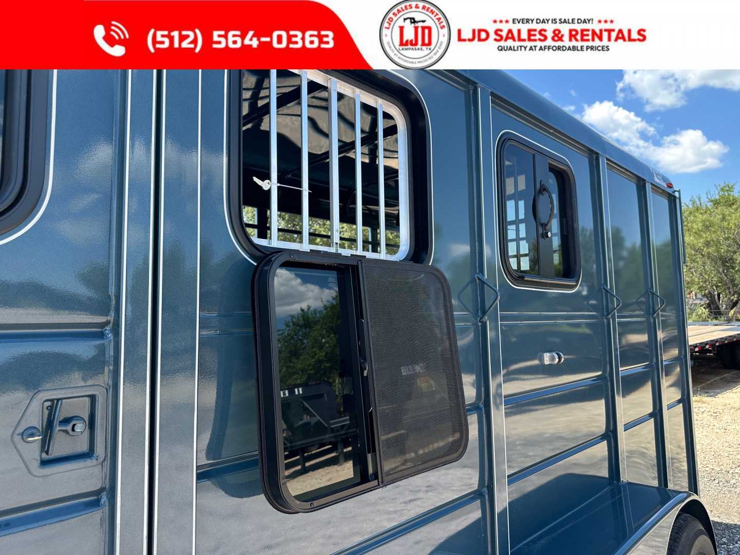 New 2026 Calico - 17'X7' - 3 Horse Slant / Ranch King Pkg.