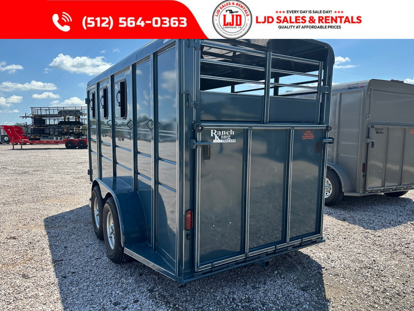 New 2026 Calico - 17'X7' - 3 Horse Slant / Ranch King Pkg.