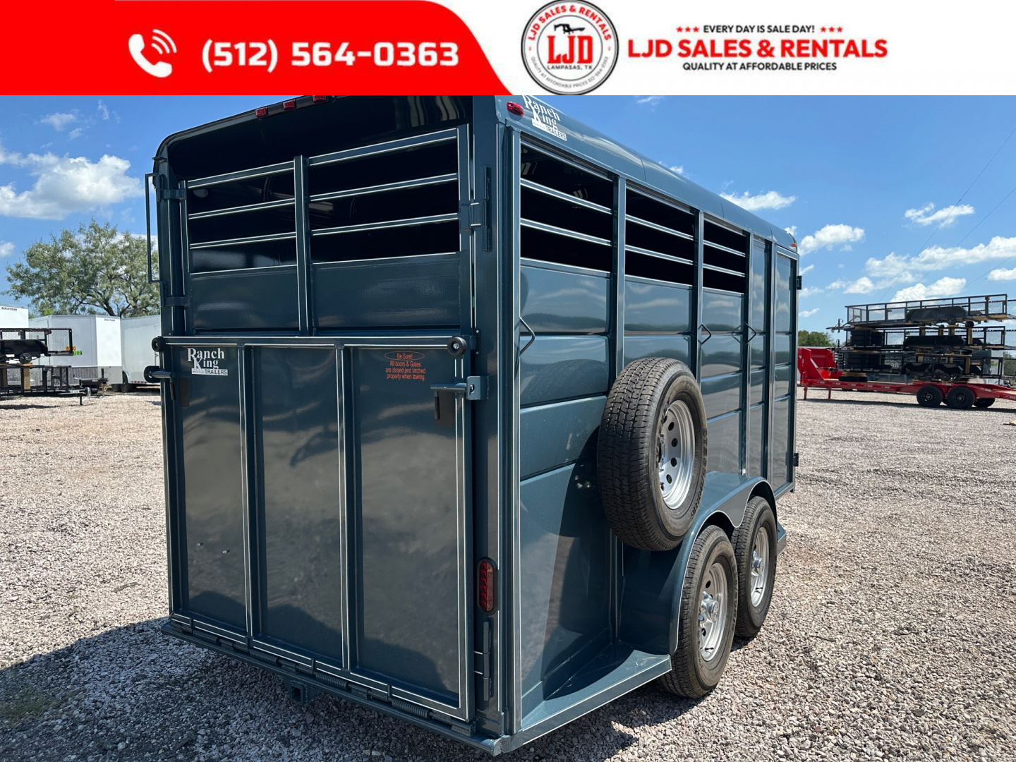 New 2026 Calico - 17'X7' - 3 Horse Slant / Ranch King Pkg.