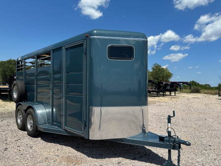 New 2026 Calico - 17'X7' - 3 Horse Slant / Ranch King Pkg.