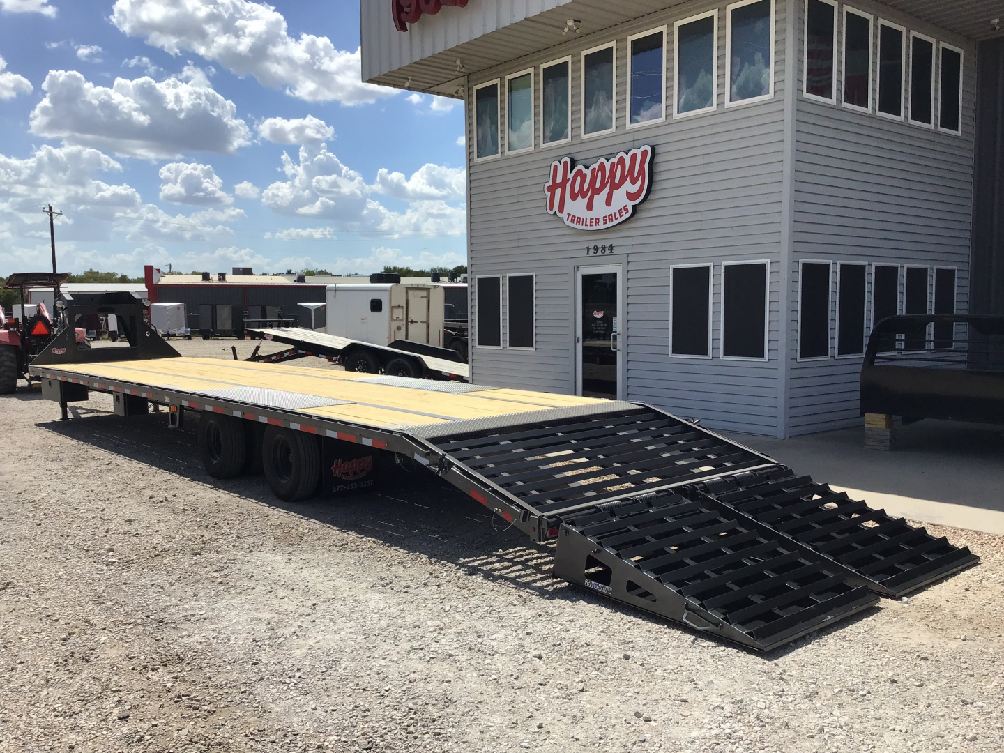 New 2026 Diamond C 102"x40' Engineered Beam FMAX212 w/ Max Ramps Pacesetter Edition