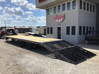 New 2026 Diamond C 102"x40' Engineered Beam FMAX212 w/ Max Ramps Pacesetter Edition