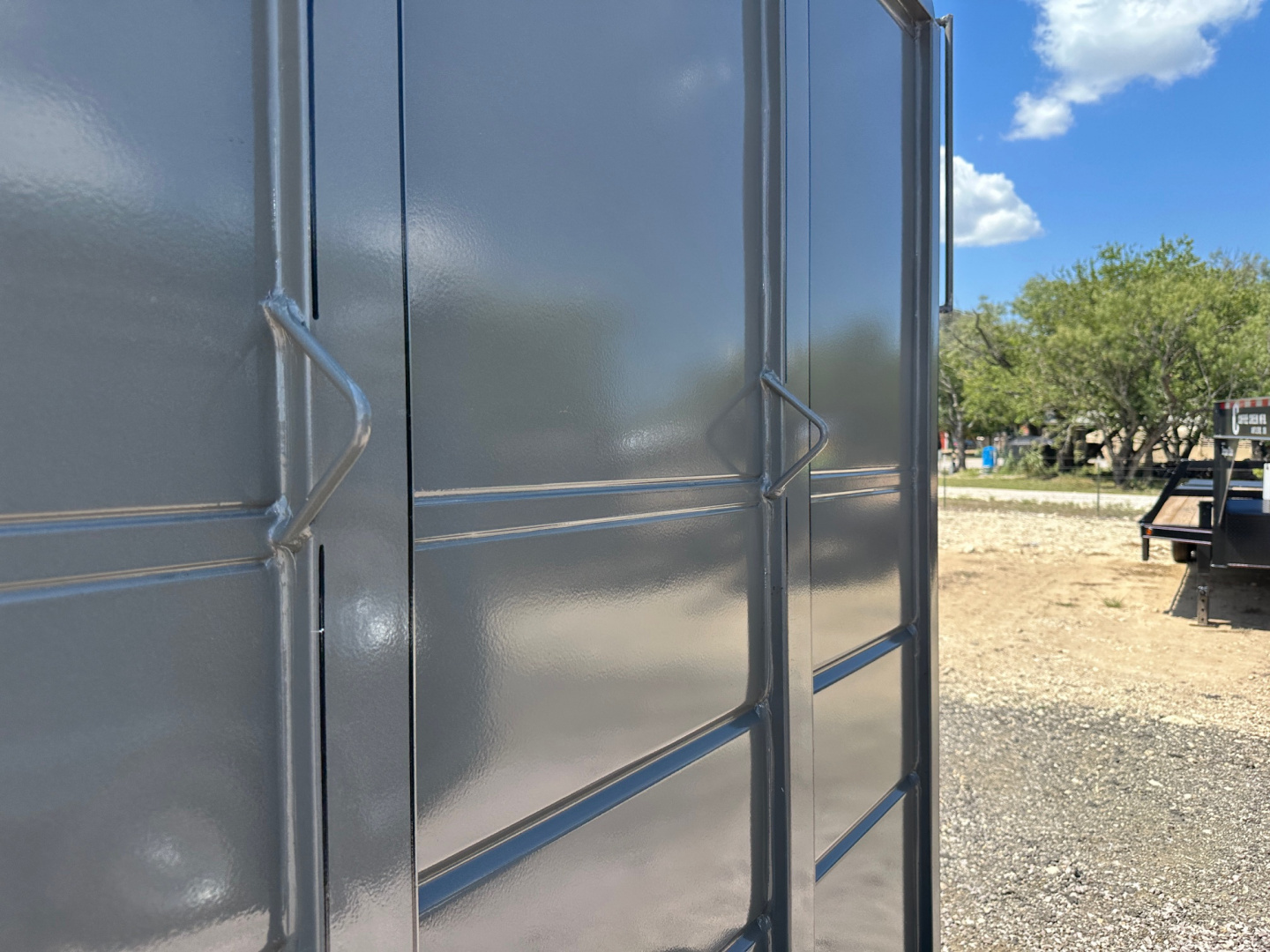 New 2026 Calico - 6'X13'X7' - 2 Horse Slant - Ranch King Pkg.