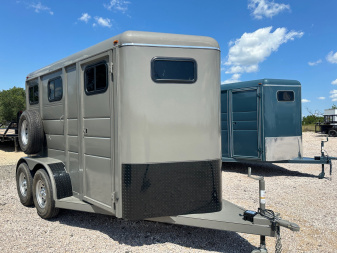 New 2026 Calico - 6'X13'X7' - 2 Horse Slant - Ranch King Pkg.
