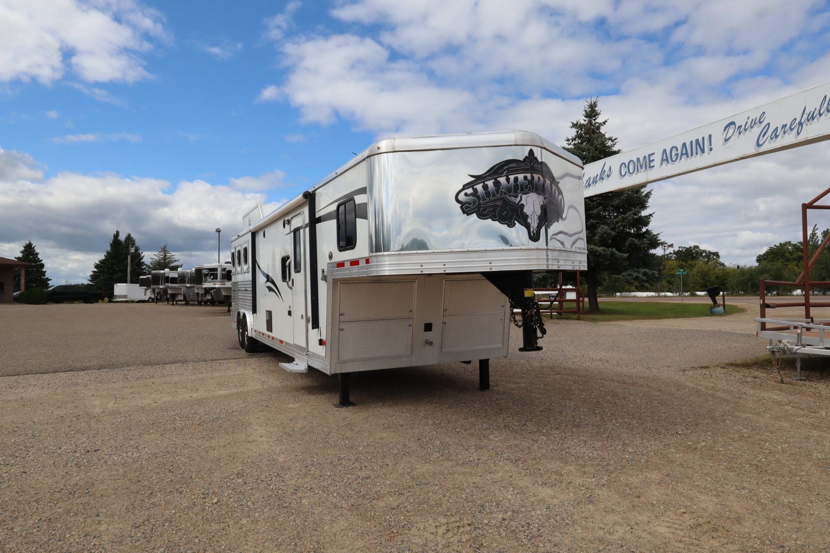 Used 2017 Bison Trailers 3 Horse LQ W/Slide-out Horse Trailer